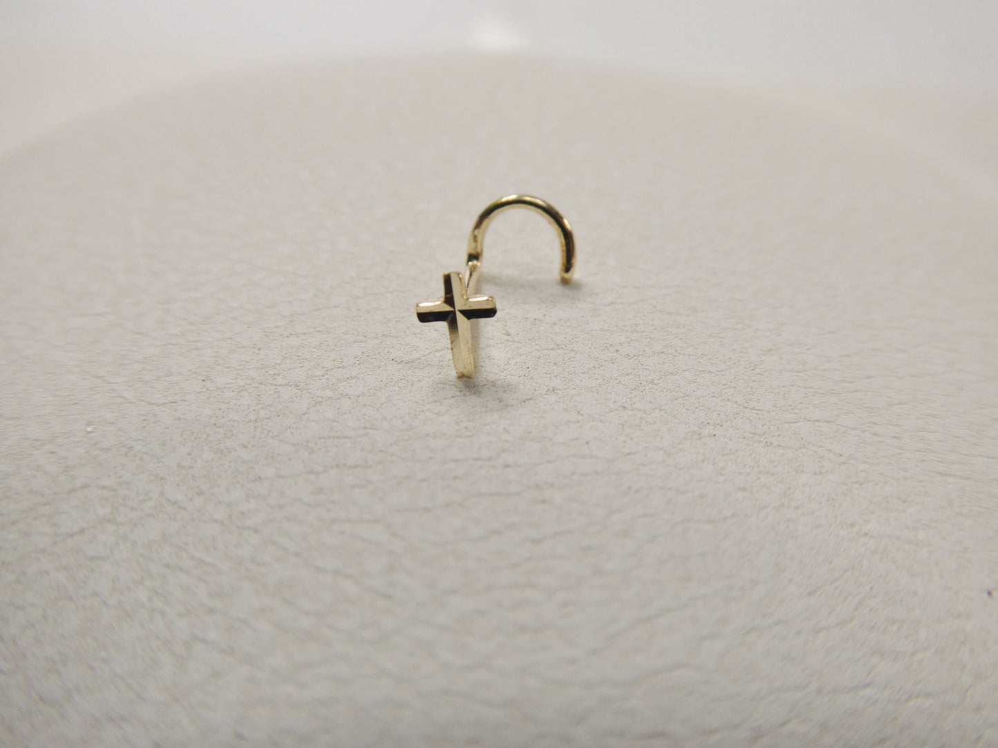 14k real solid yellow gold diamond cut twist cross nose ring