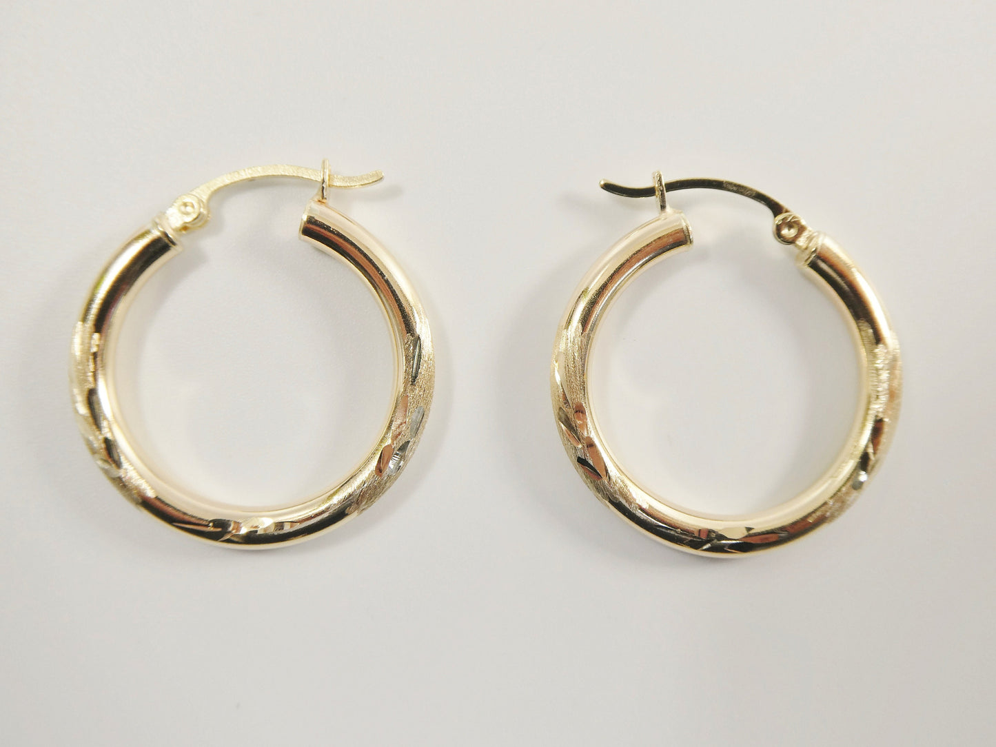 10k real solid yellow gold diomond cut hoop earring