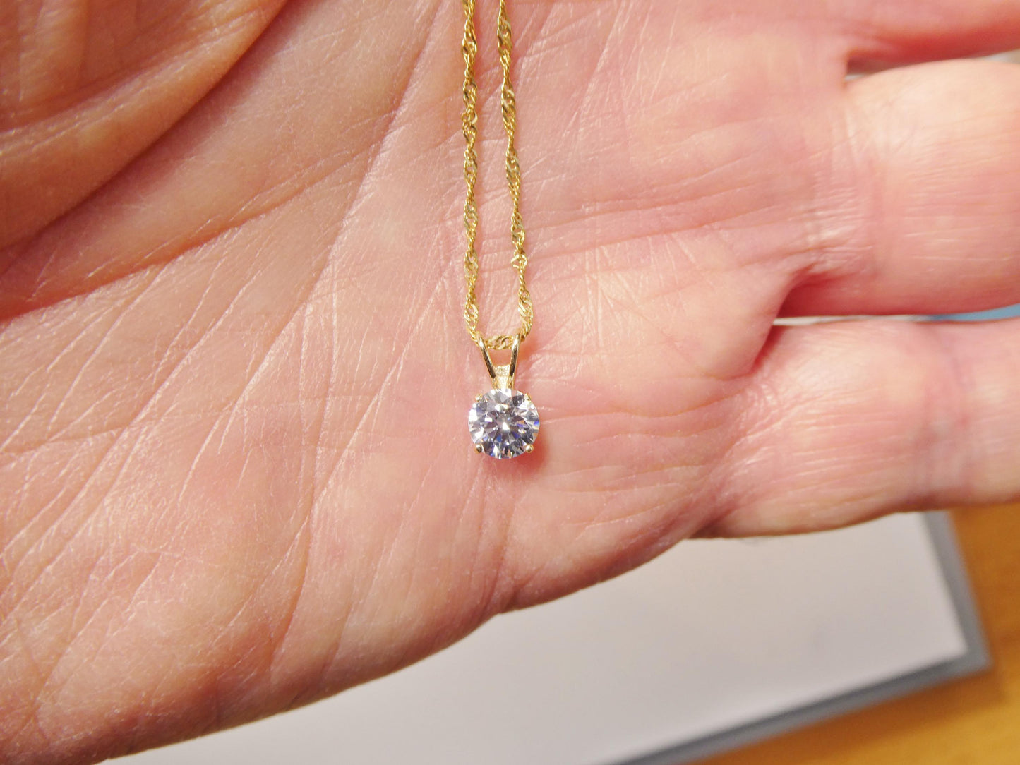 10k real solid yellow gold 16 inch chain and round stone solitaire pendent set