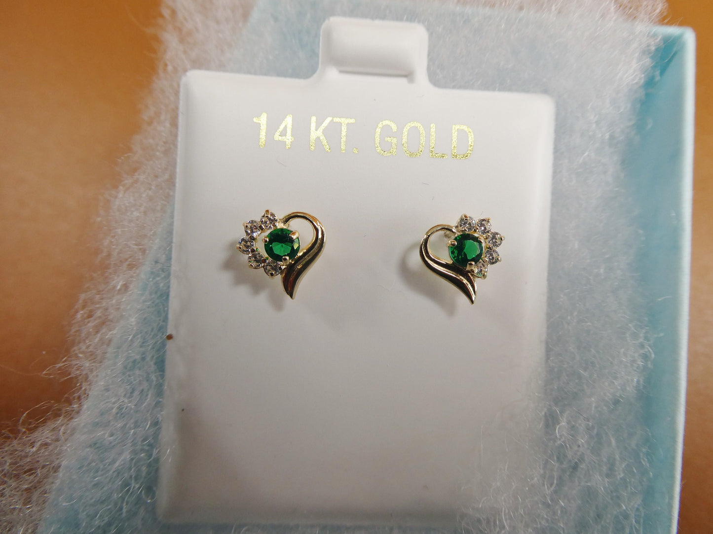 14k real solid yellow gold screw back children earrings heart shape