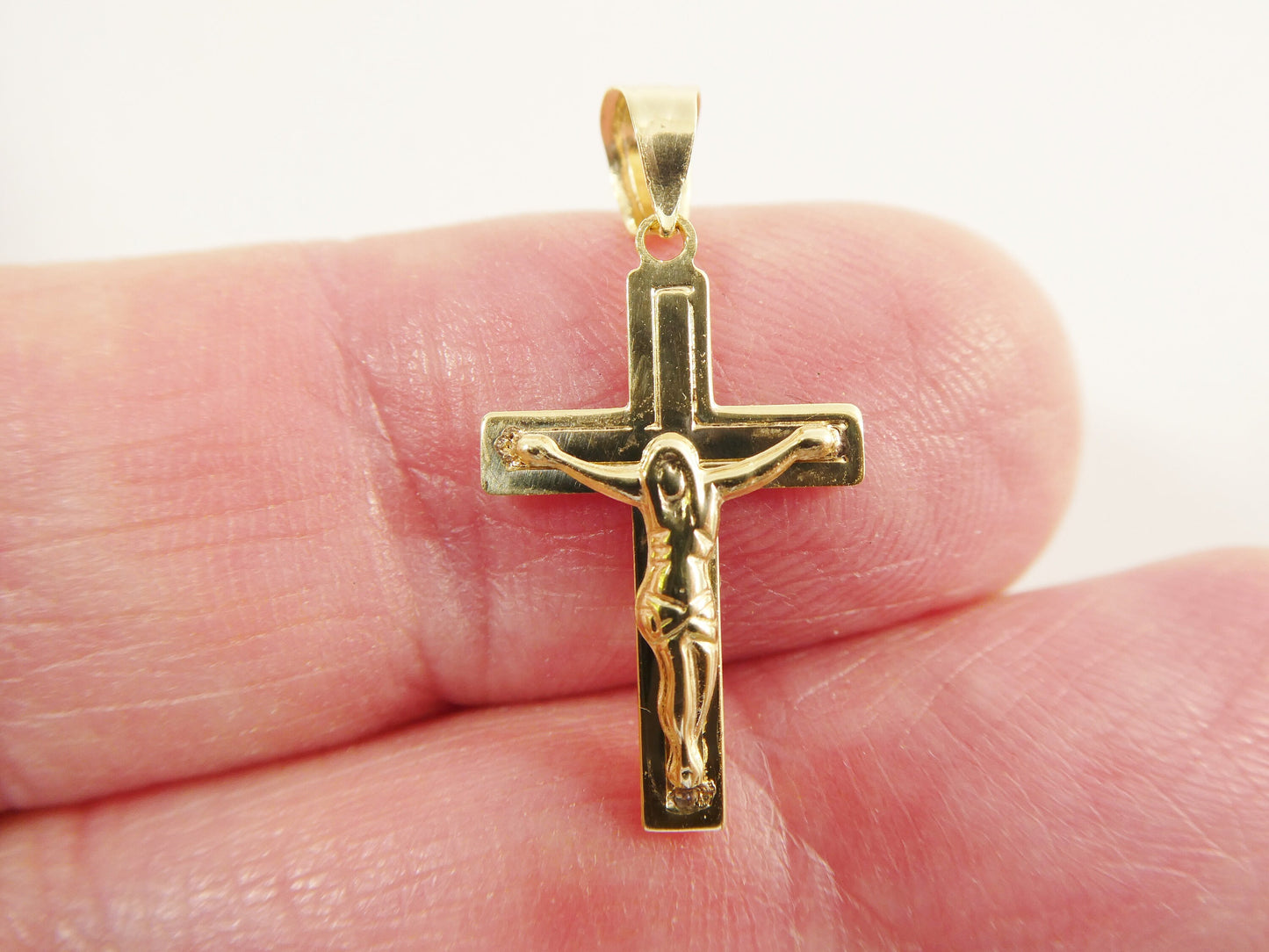 14k real solid yellow gold small cross crucifix pendent