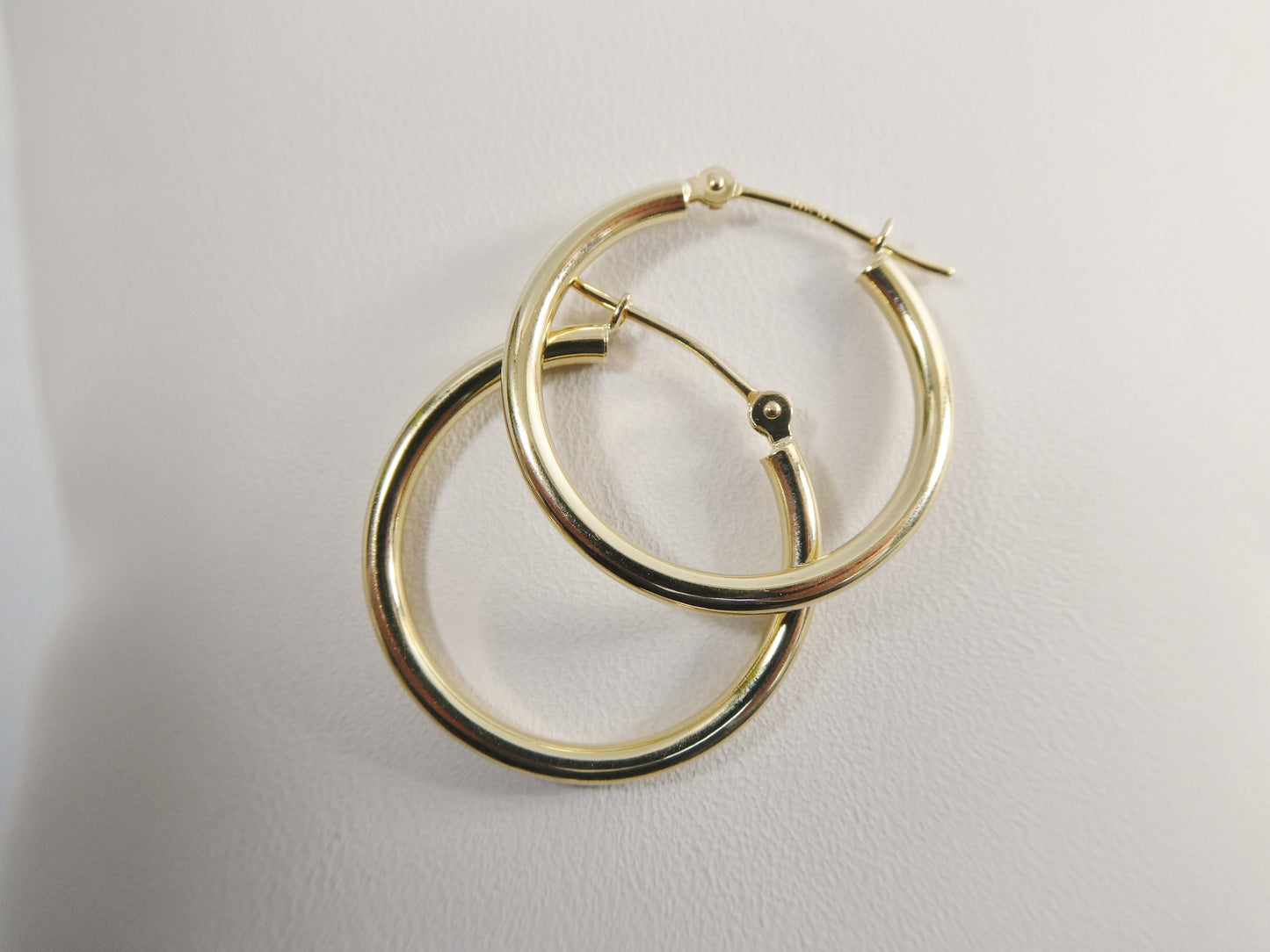 14K real solid yellow gold 2mm / 22mm round hoop earring snap closure high polish finish