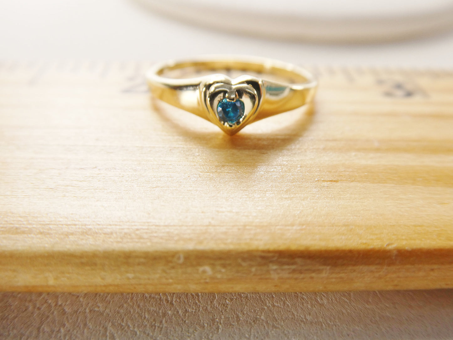10k solid yellow gold baby children heart shaped color stone ring
