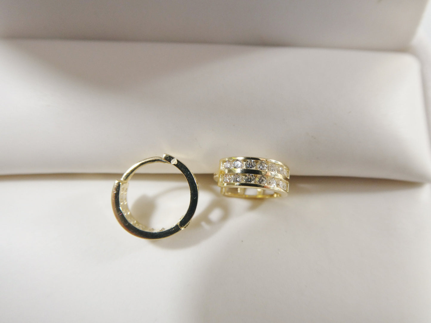 real 10k solid yellow gold tiny two line earring / cartilage daith hoop huggie earrings