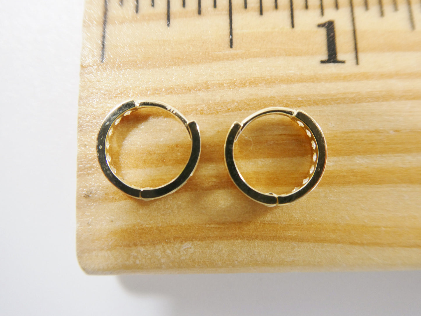 real 10k solid yellow gold earrings / cartilage daith tiny hoop huggie earring