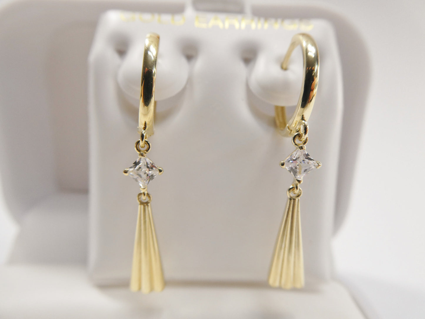 real 10k solid yellow gold teardrop hoop huggie earrings