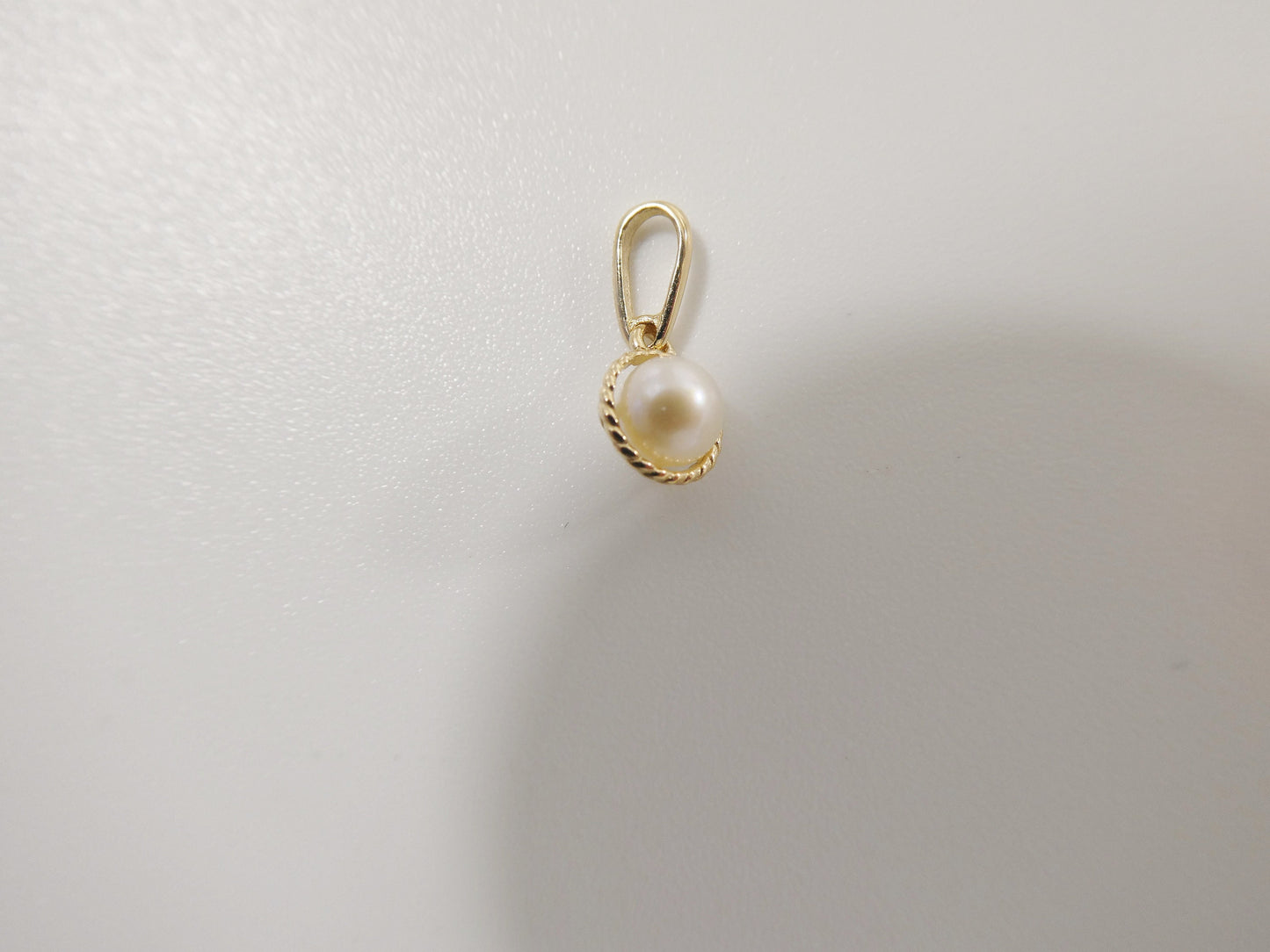 14k real solid yellow gold freshwater pearl pendent and cable necklace