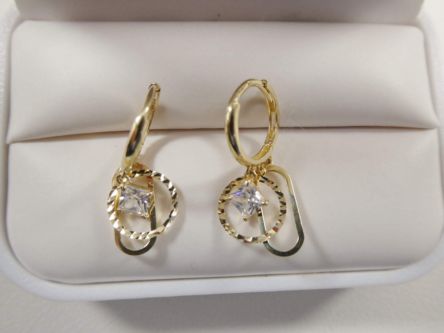 10K real solid yellow gold paper clip style huggie fancy ladies earrings