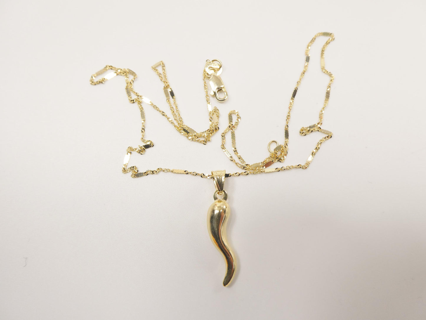 14k real solid yellow gold horn pendent and flat cable necklace