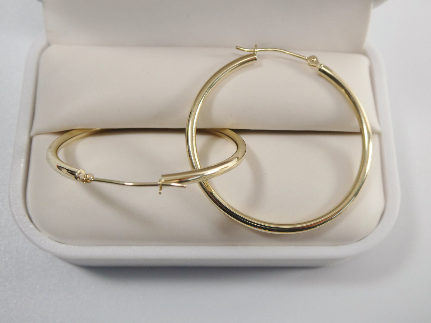 14K real solid yellow gold 2mm / 35mm round hoop earring snap closure high polish finish