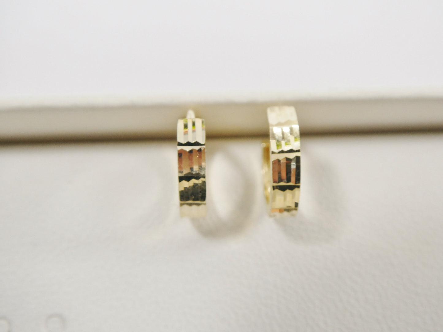 real 10k solid yellow gold diamond cut 10mm hoop huggie earrings