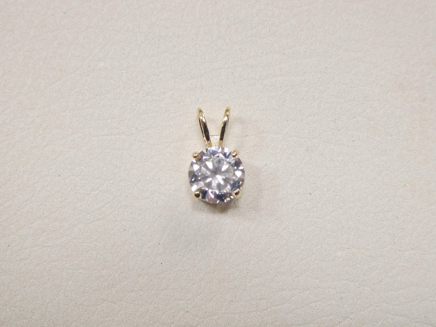 10k real solid yellow gold 16 inch chain and round stone solitaire pendent set