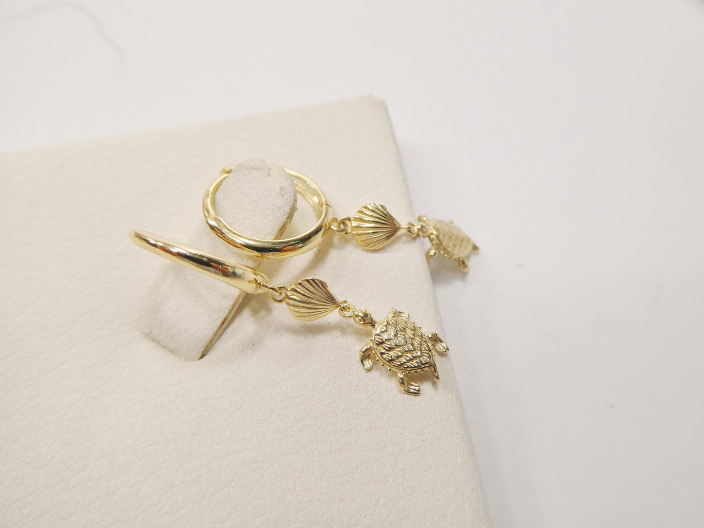 10k real yellow gold turtle dangle plain huggie earring