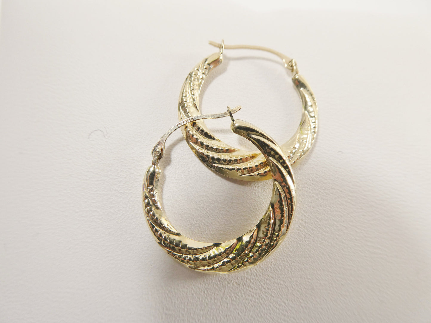 10k real solid yellow gold classic design hoop earrings