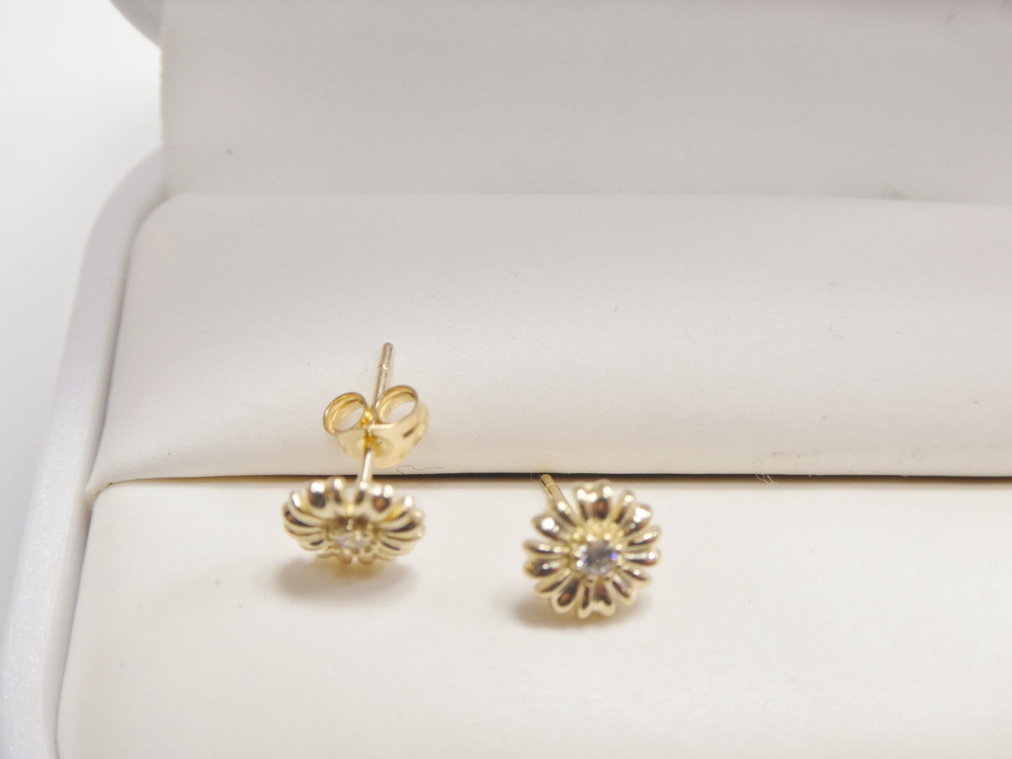 real 10k solid yellow gold floral push post earrings