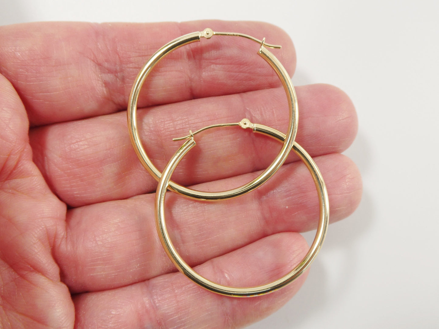 14K real solid yellow gold 2mm / 35mm round hoop earring snap closure high polish finish
