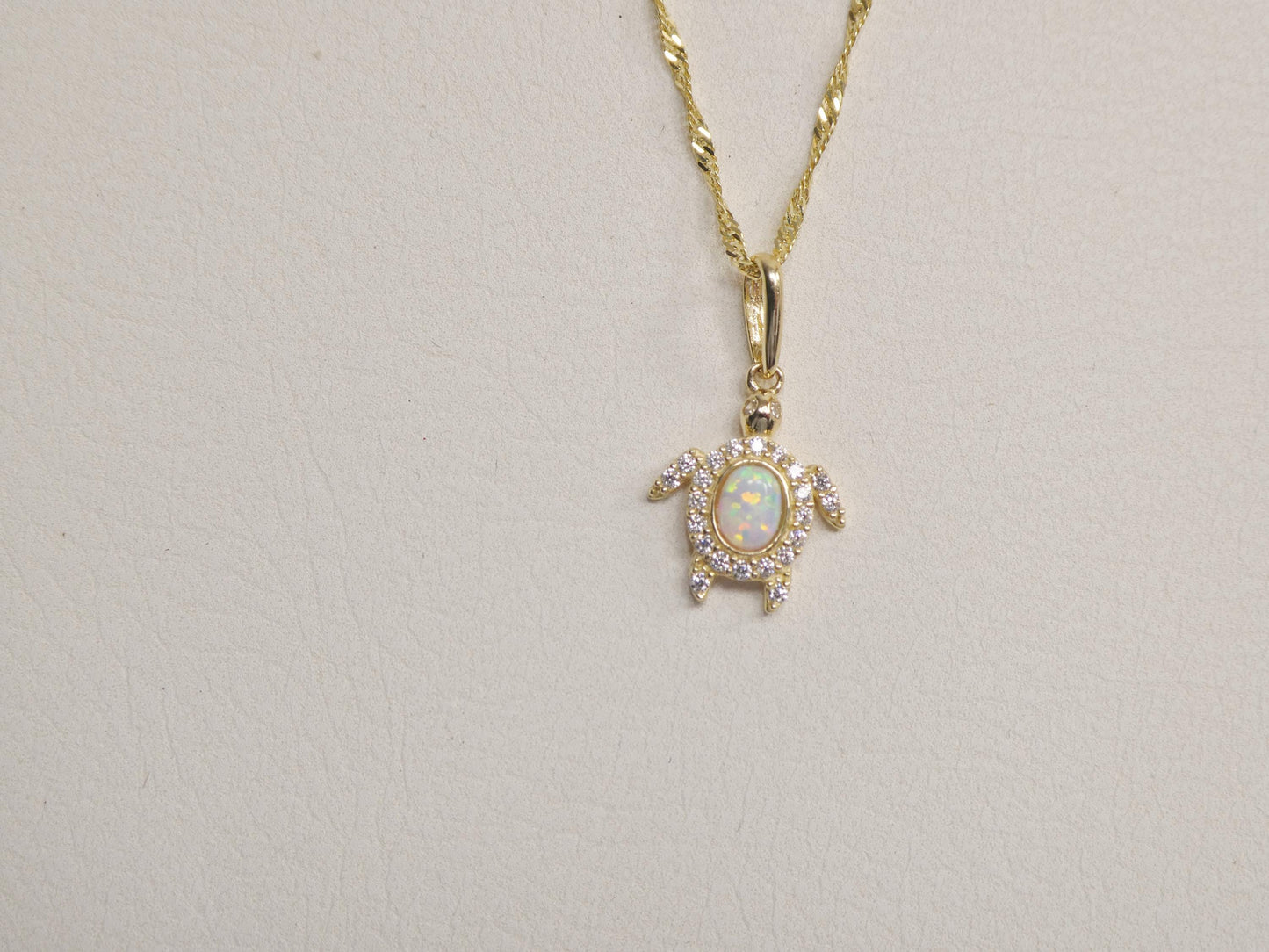 10k Yellow Gold Singapore Chain Necklace opal turtle Pendant