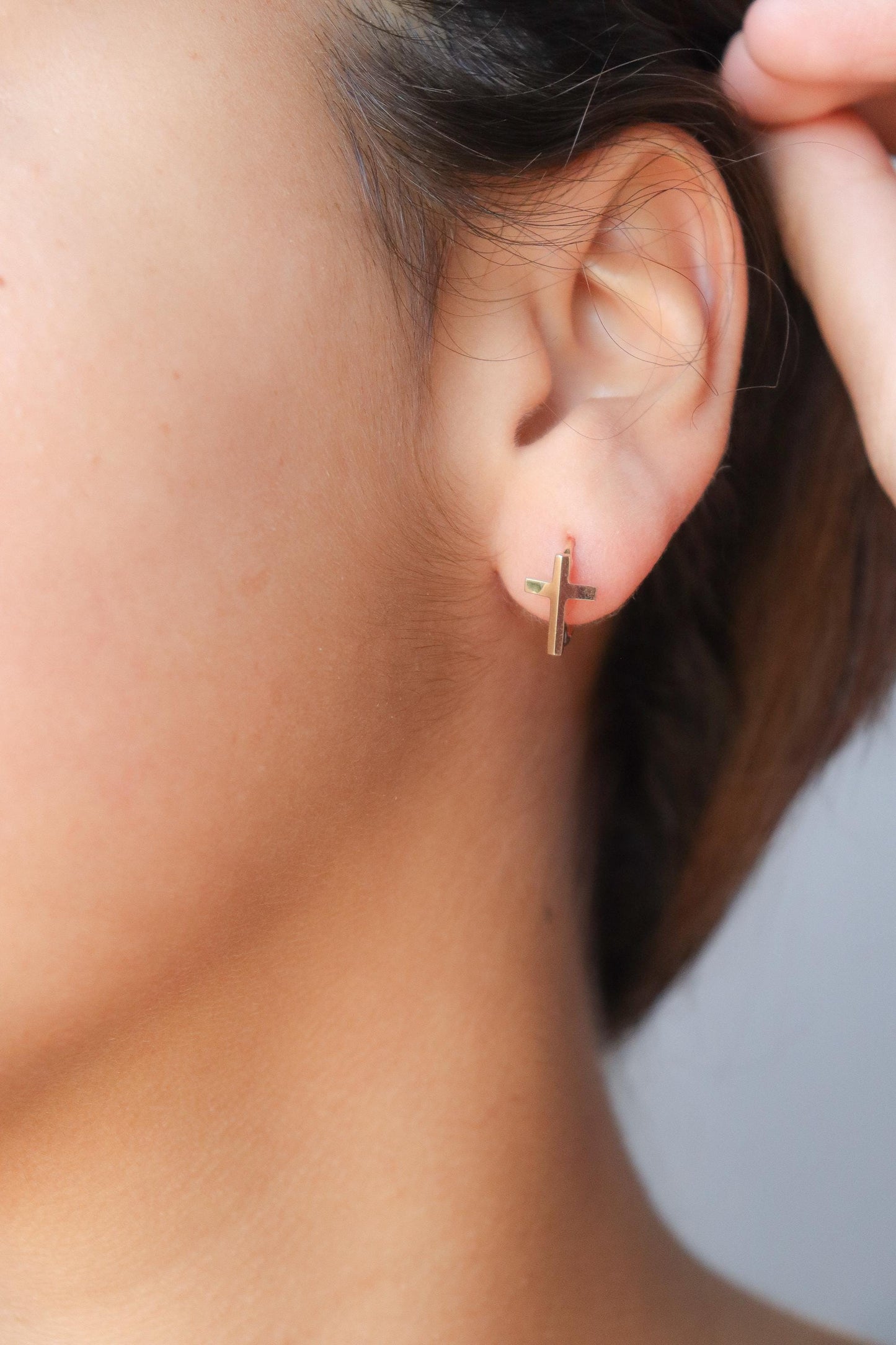 real 10k solid yellow gold cross hoop huggie earrings