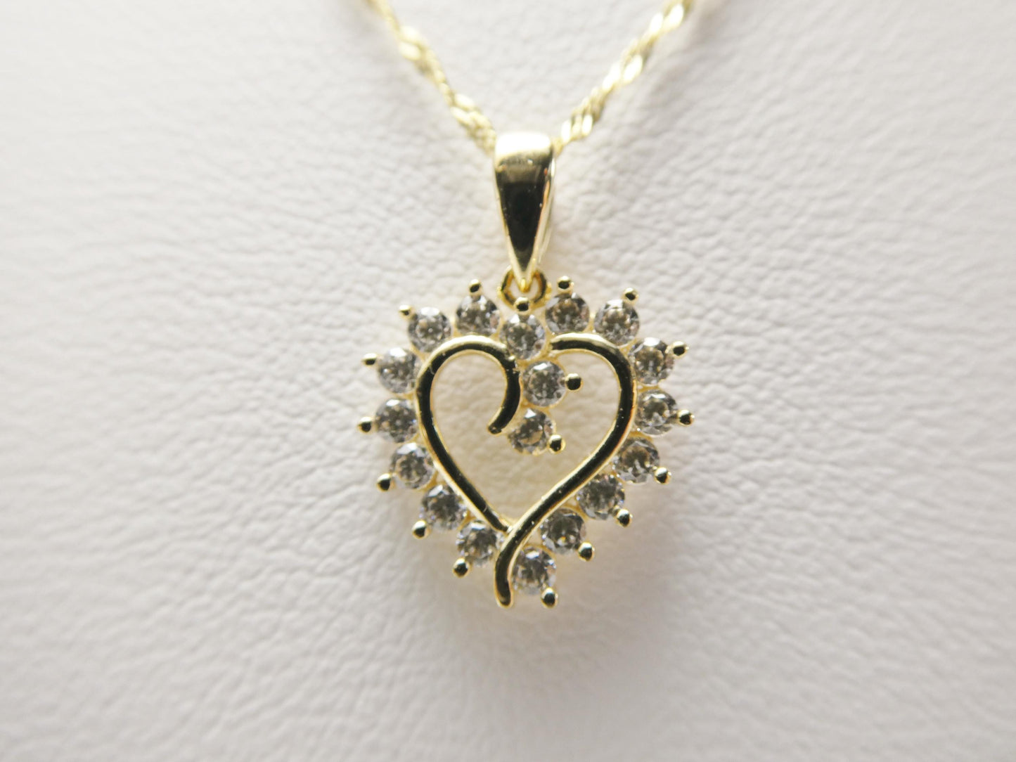 10k real solid yellow gold 16 inch chain and heart pendent set