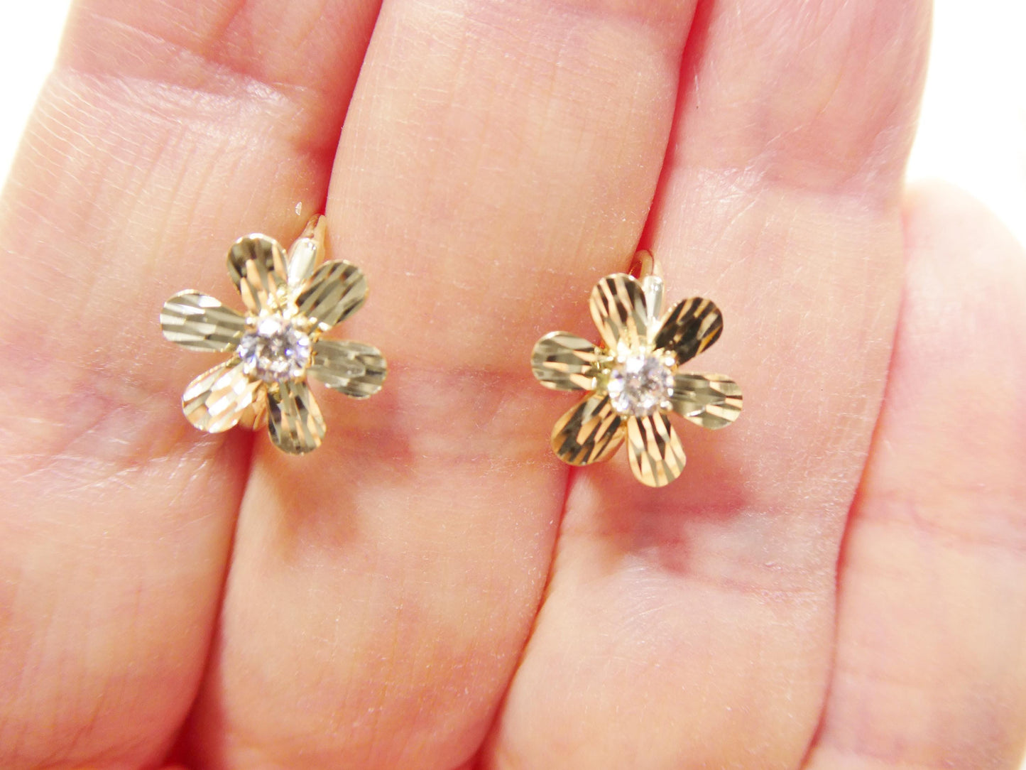 real 10k solid yellow gold designer floral hoop huggie earrings