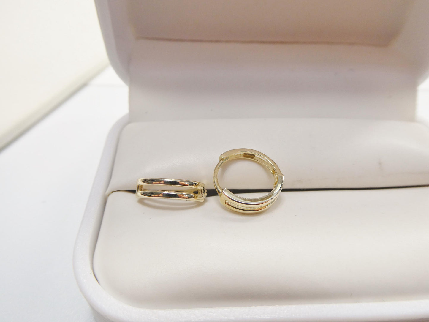real 10k solid yellow gold designer high polish hoop huggie earrings