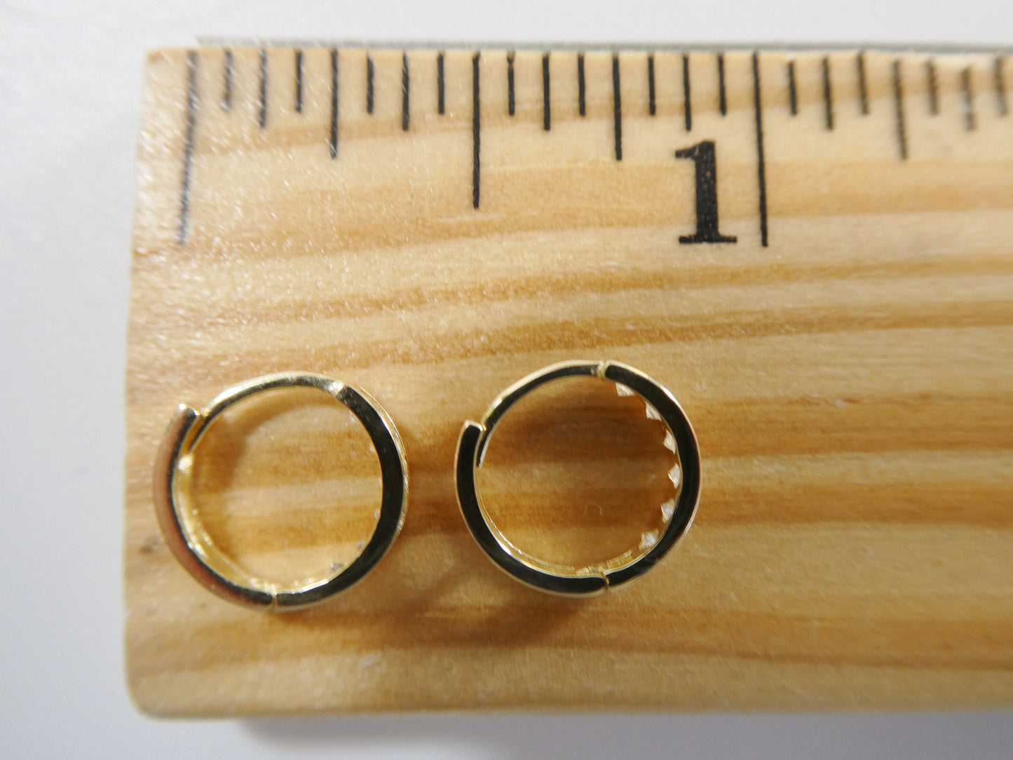 real 10k solid yellow gold earring 8MM / cartilage daith tiny hoop huggie earring