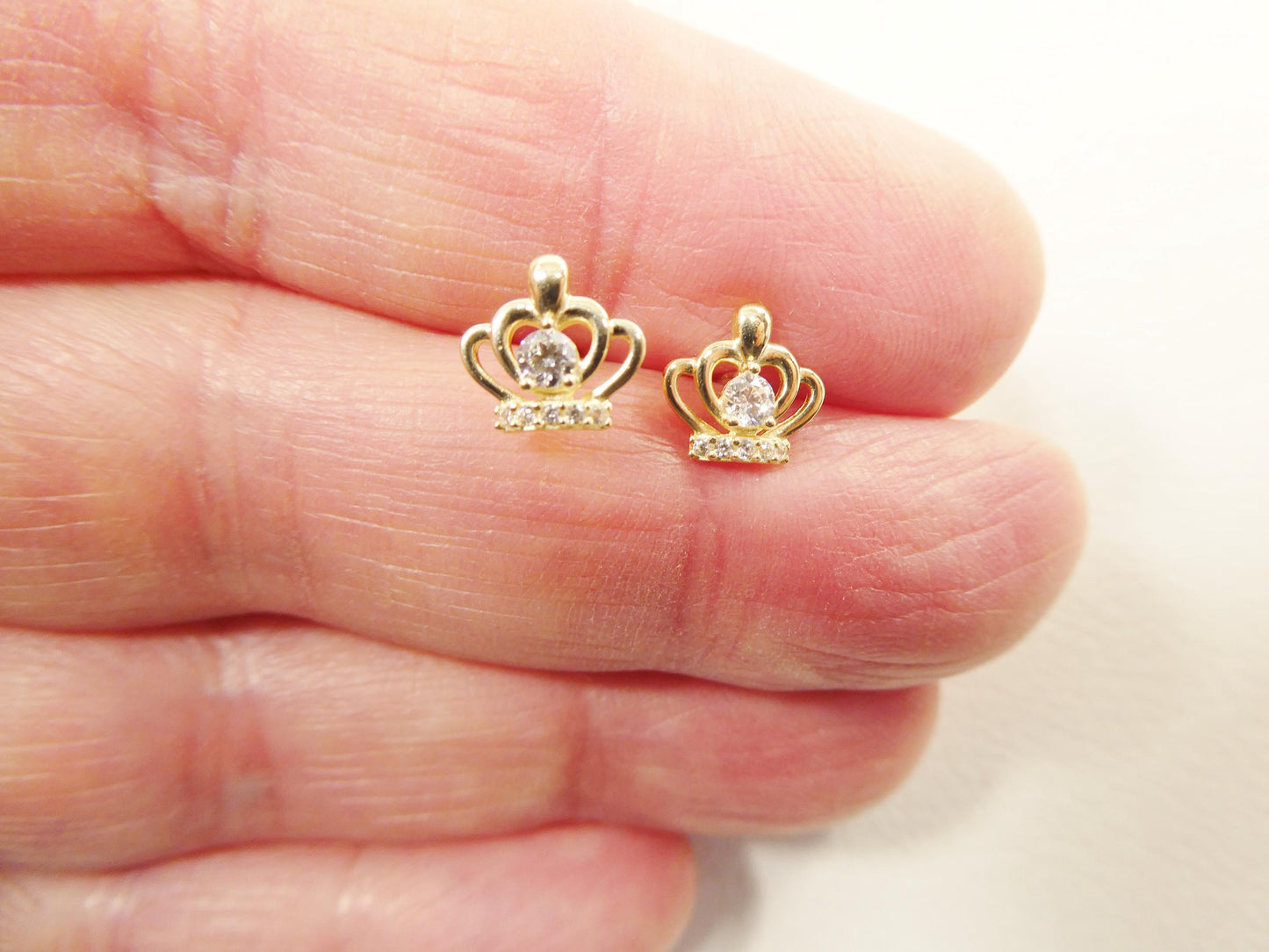 real 10k solid yellow gold crown style push post circle stud earrings