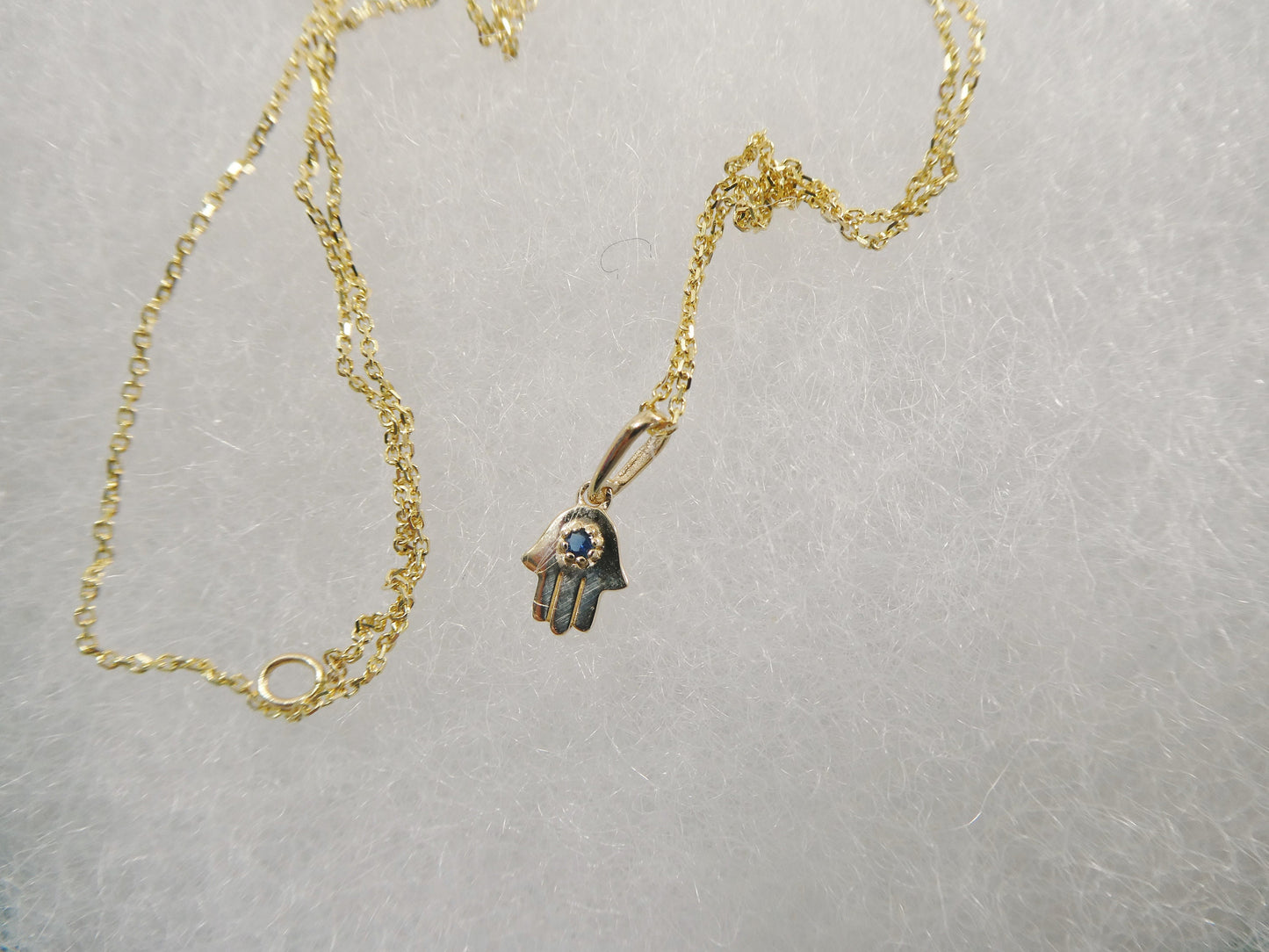 14k real solid yellow gold tiny hand hamsa pendent and cable necklace