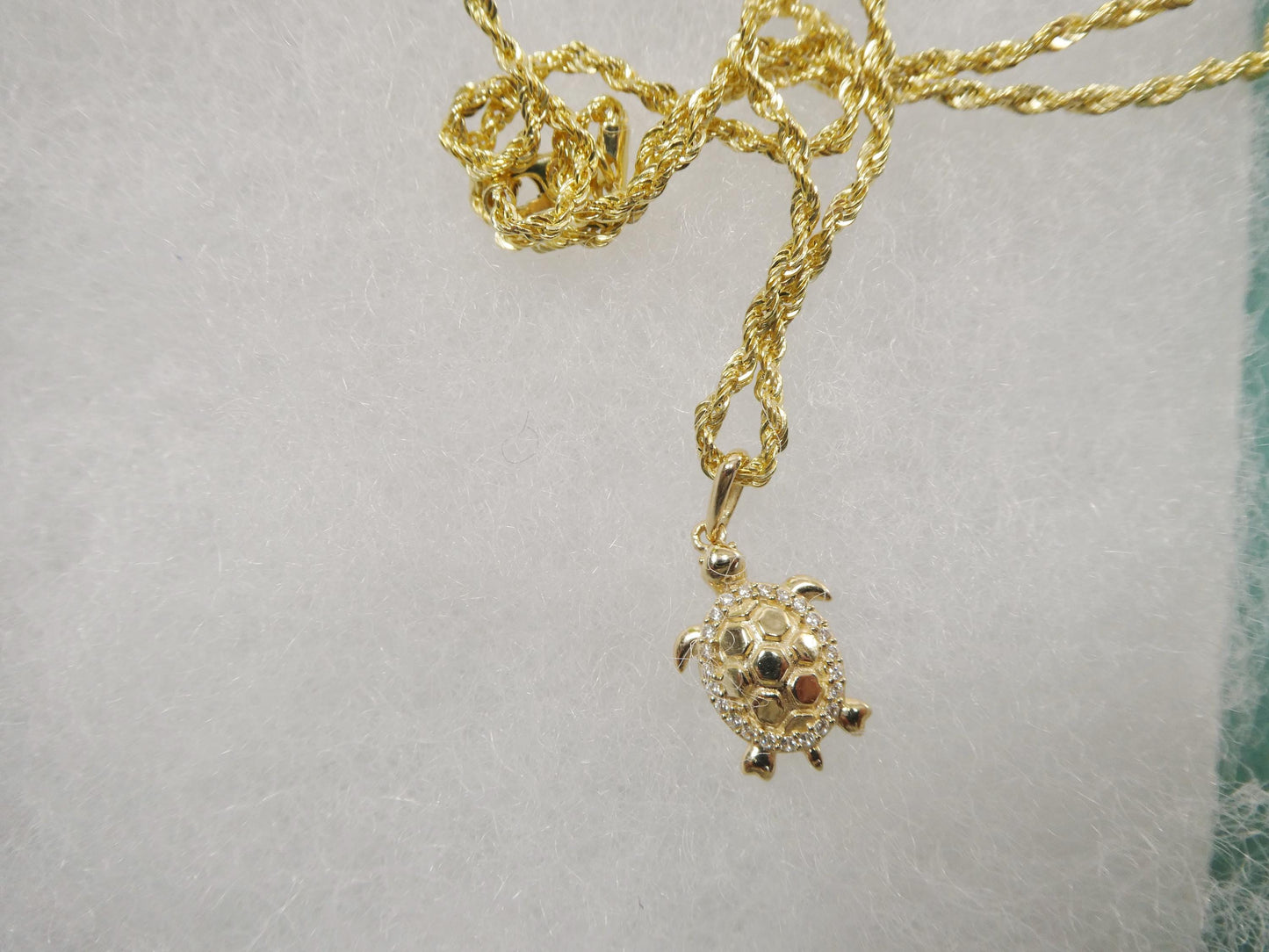 14k real solid yellow gold turtle pendent and rope necklace
