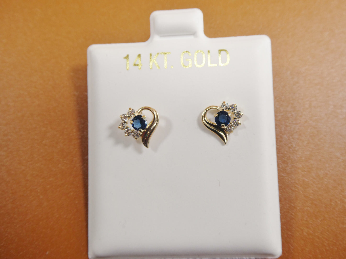 14k real solid yellow gold screw back children earrings heart shape