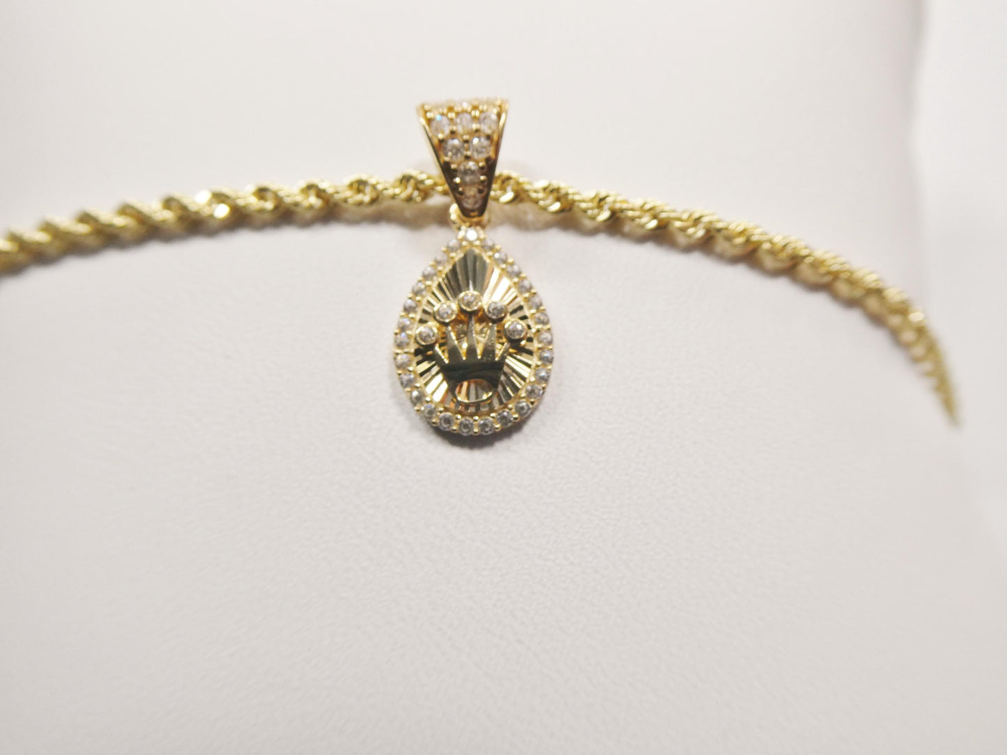 10k real solid yellow gold crown pendent and rope necklace