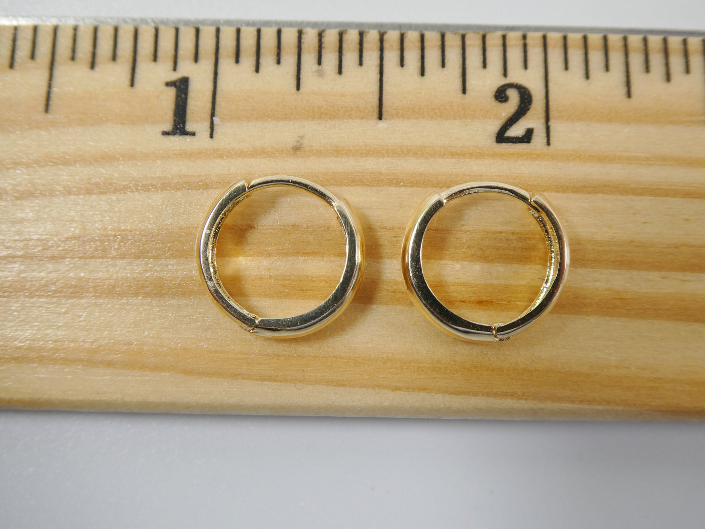 real 10k solid yellow gold high polish plain hoop huggie earring
