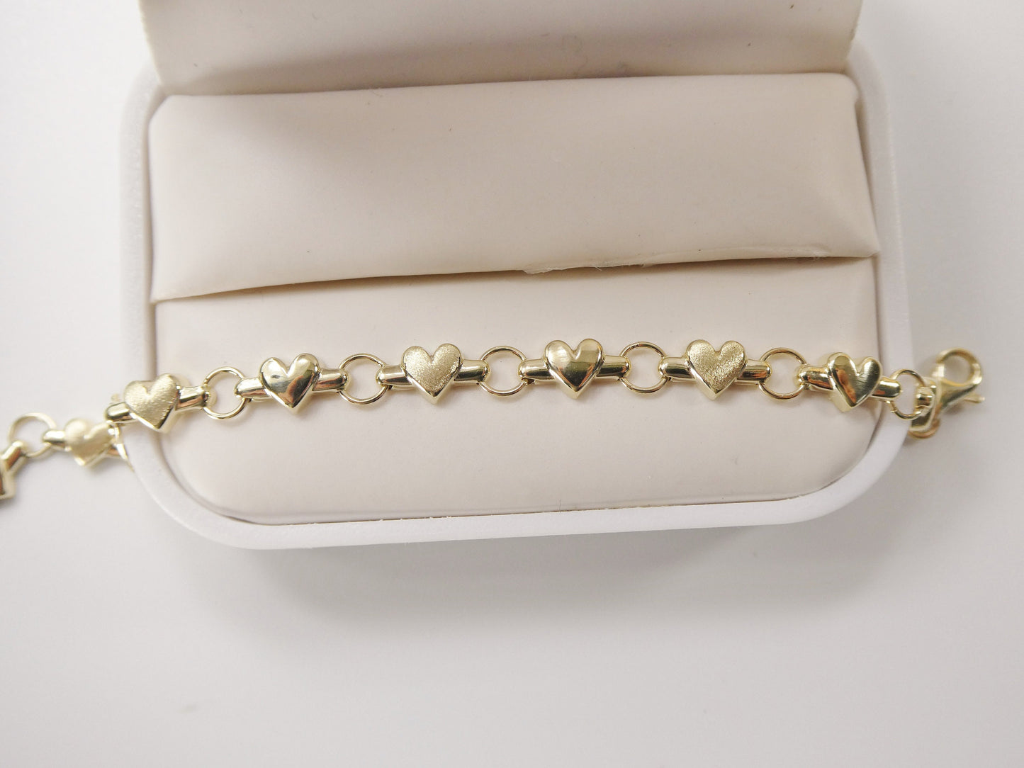 10k Solid Yellow Gold Heart Bracelet all yellow tone - Children's / Women's XO Link