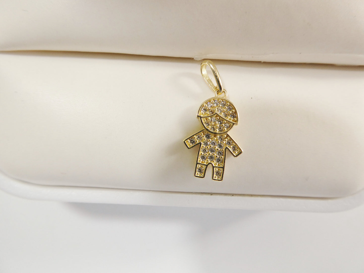 10k real solid yellow gold small boy pendent and 18 inch cable necklace