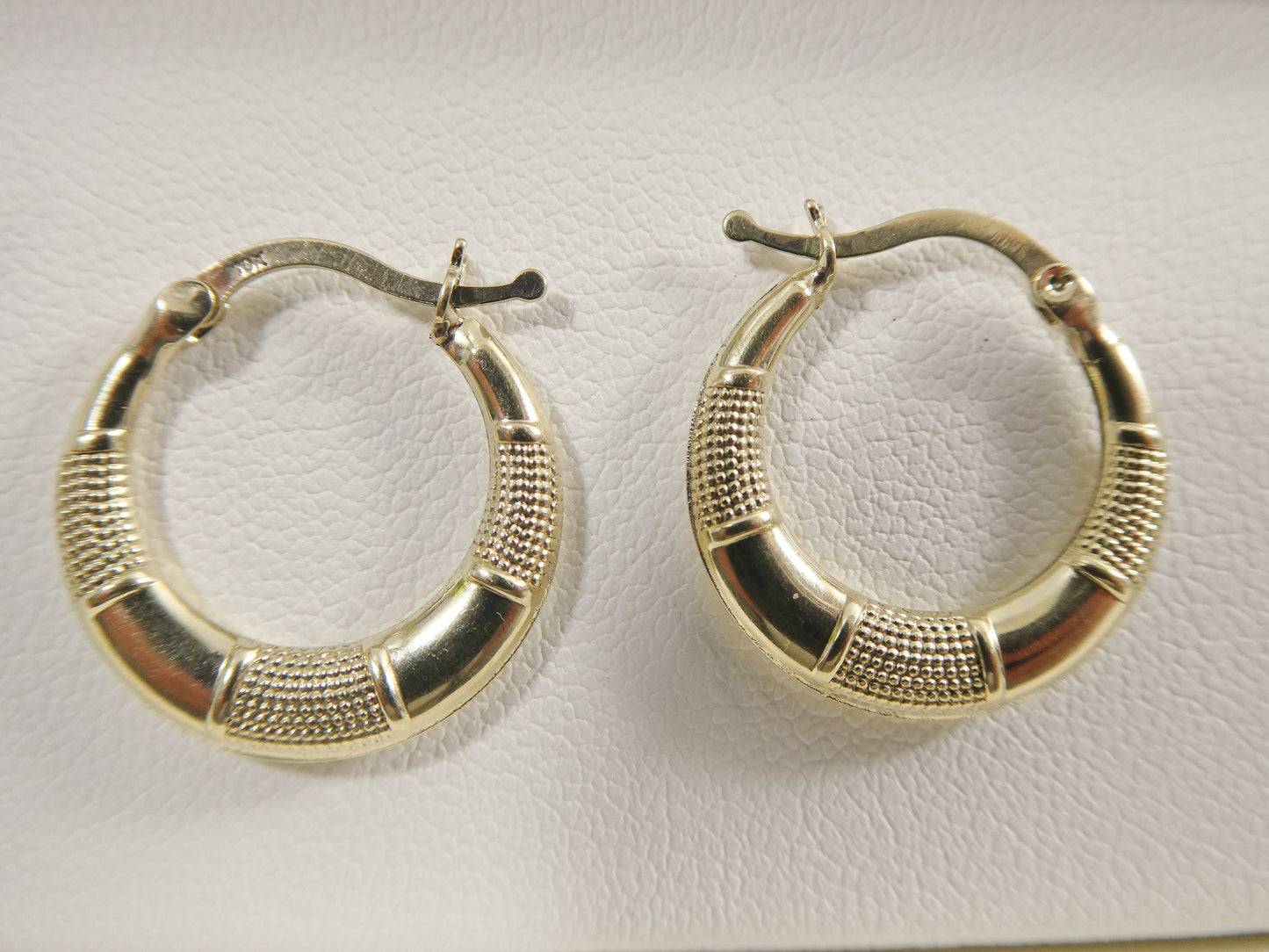 10k real solid yellow gold 17MM classic design hoop earrings