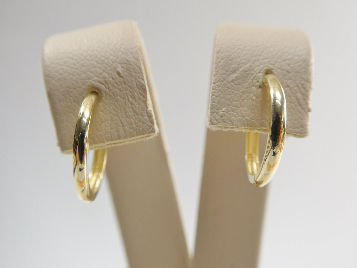 real 10k solid yellow gold 13.4mm high polish plain hoop huggie earrings