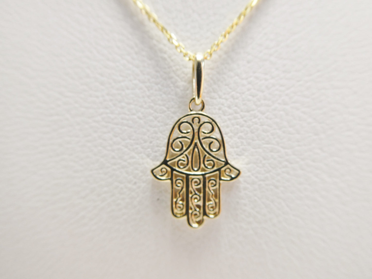 14k real solid yellow gold hand hamsa pendent and cable necklace