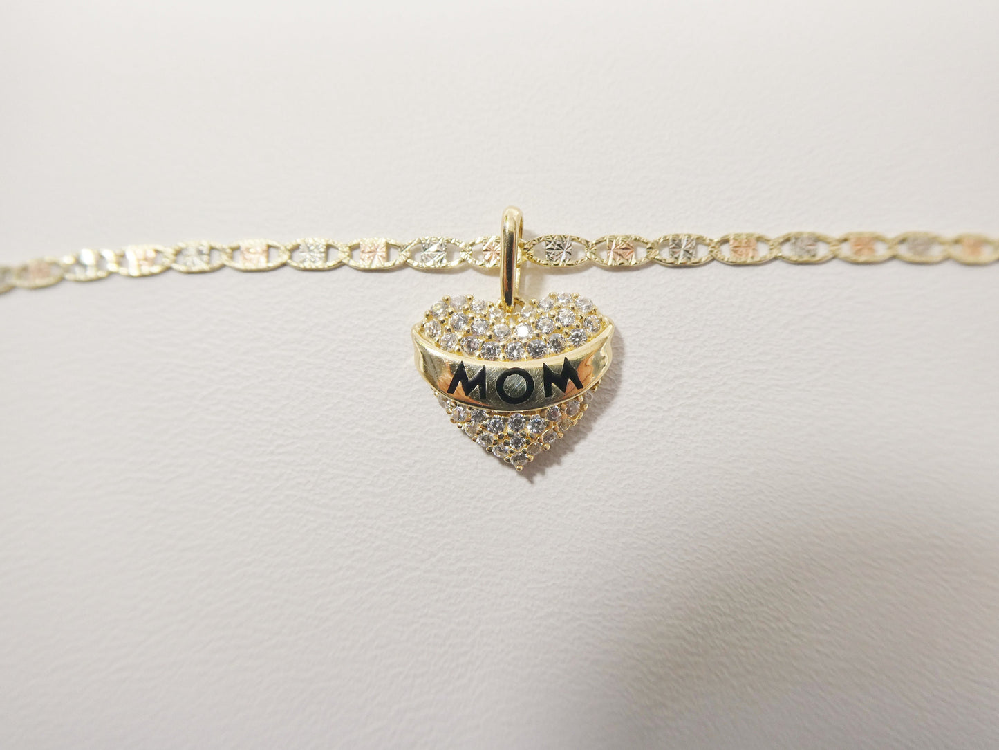 10k real solid yellow gold mom pendent and 16 inch Valentino necklace