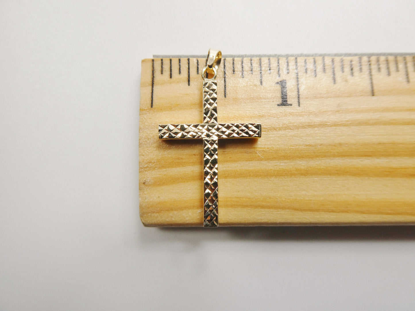14k Real Solid Yellow Gold Diamond Cut Cross Pendent and Robe Necklace