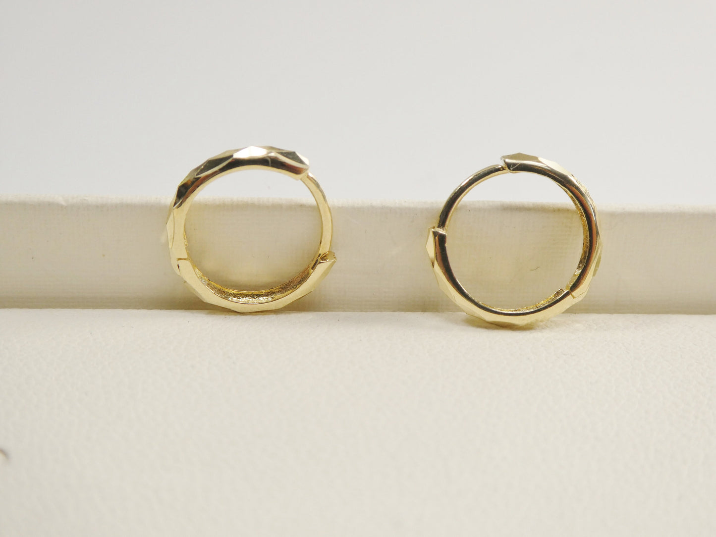 real 10k solid yellow gold 11.8mm laser cut hoop huggie earring