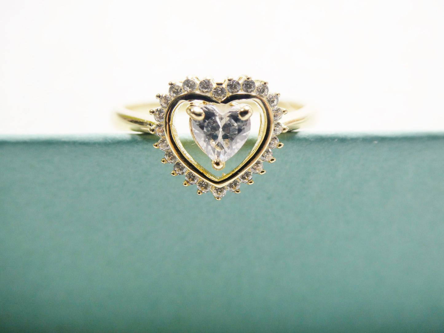 14k real solid yellow gold engagement heart cubic zirconia ring