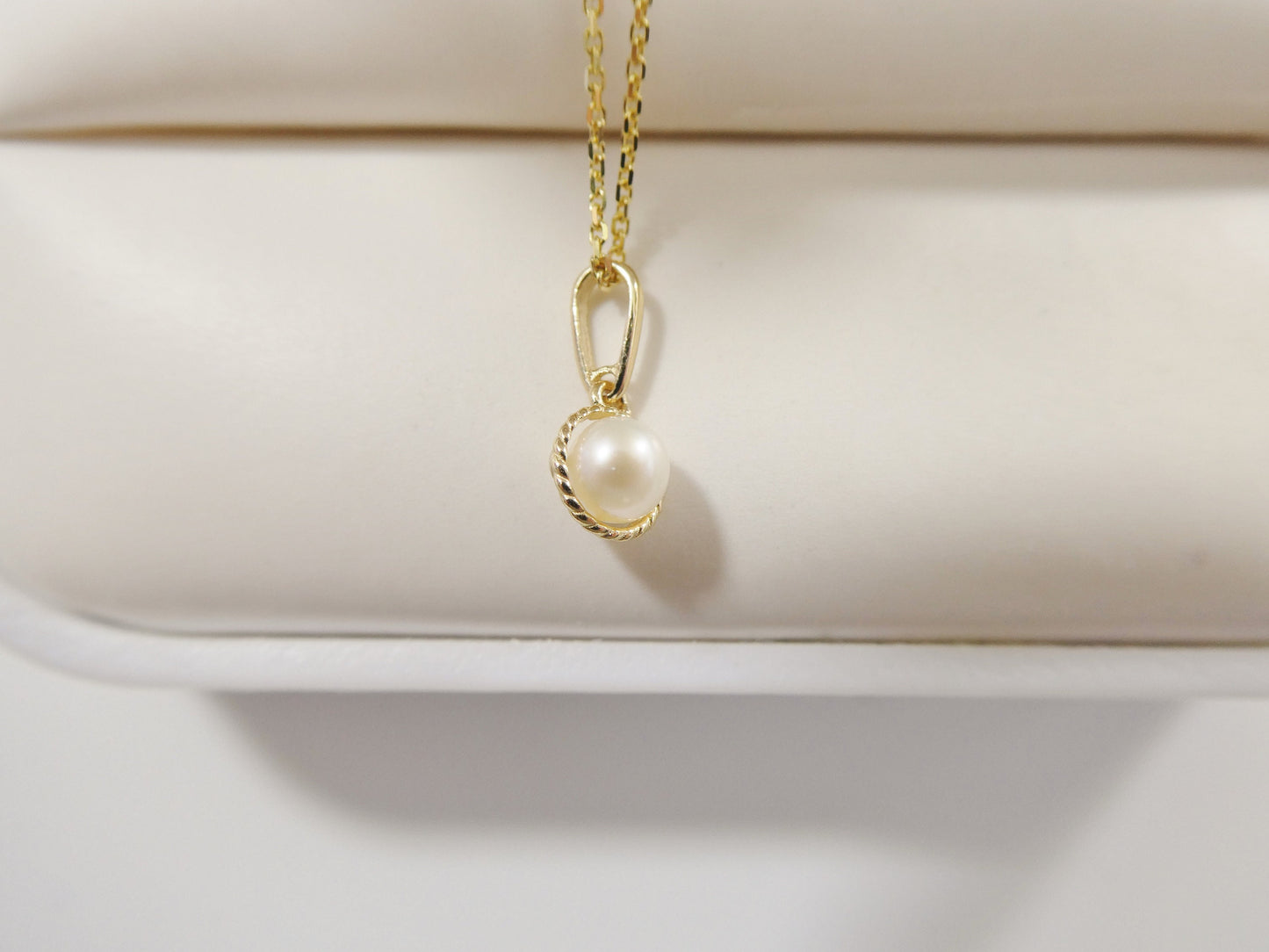 14k real solid yellow gold freshwater pearl pendent and cable necklace