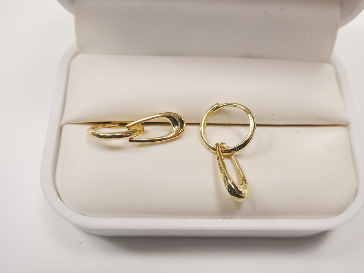 real 10k solid yellow gold paperclip dropping earrings