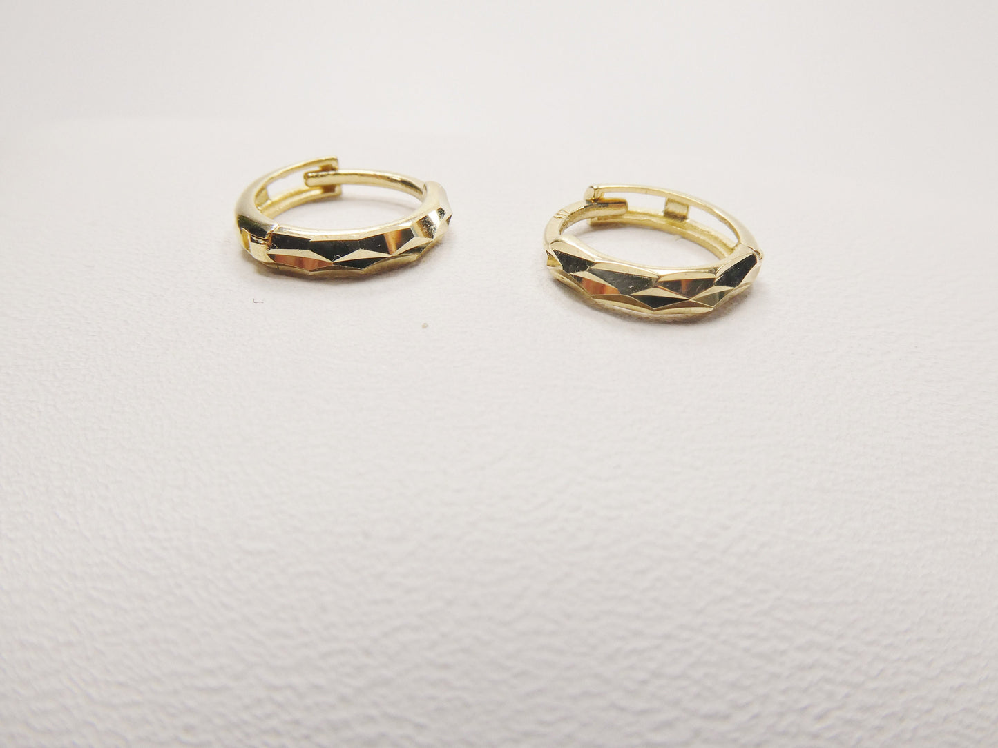 real 10k solid yellow gold diamond cut 10mm hoop huggie earring