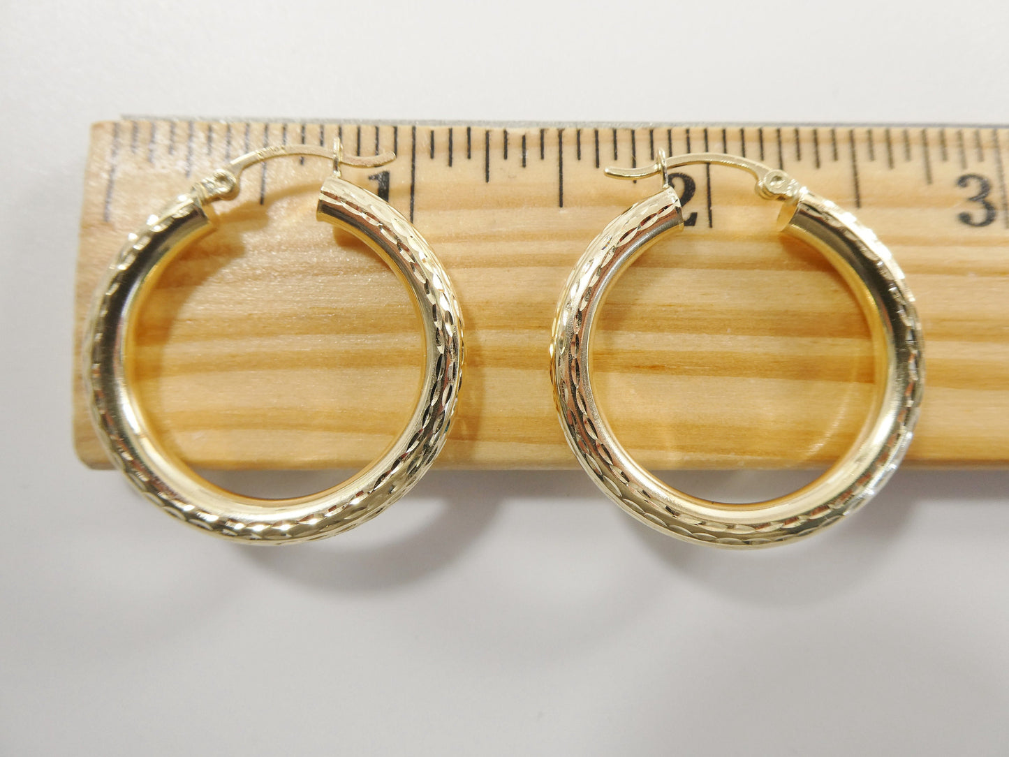 14K real solid yellow gold 30mm round hoop earring snap closure full diamond cut finish