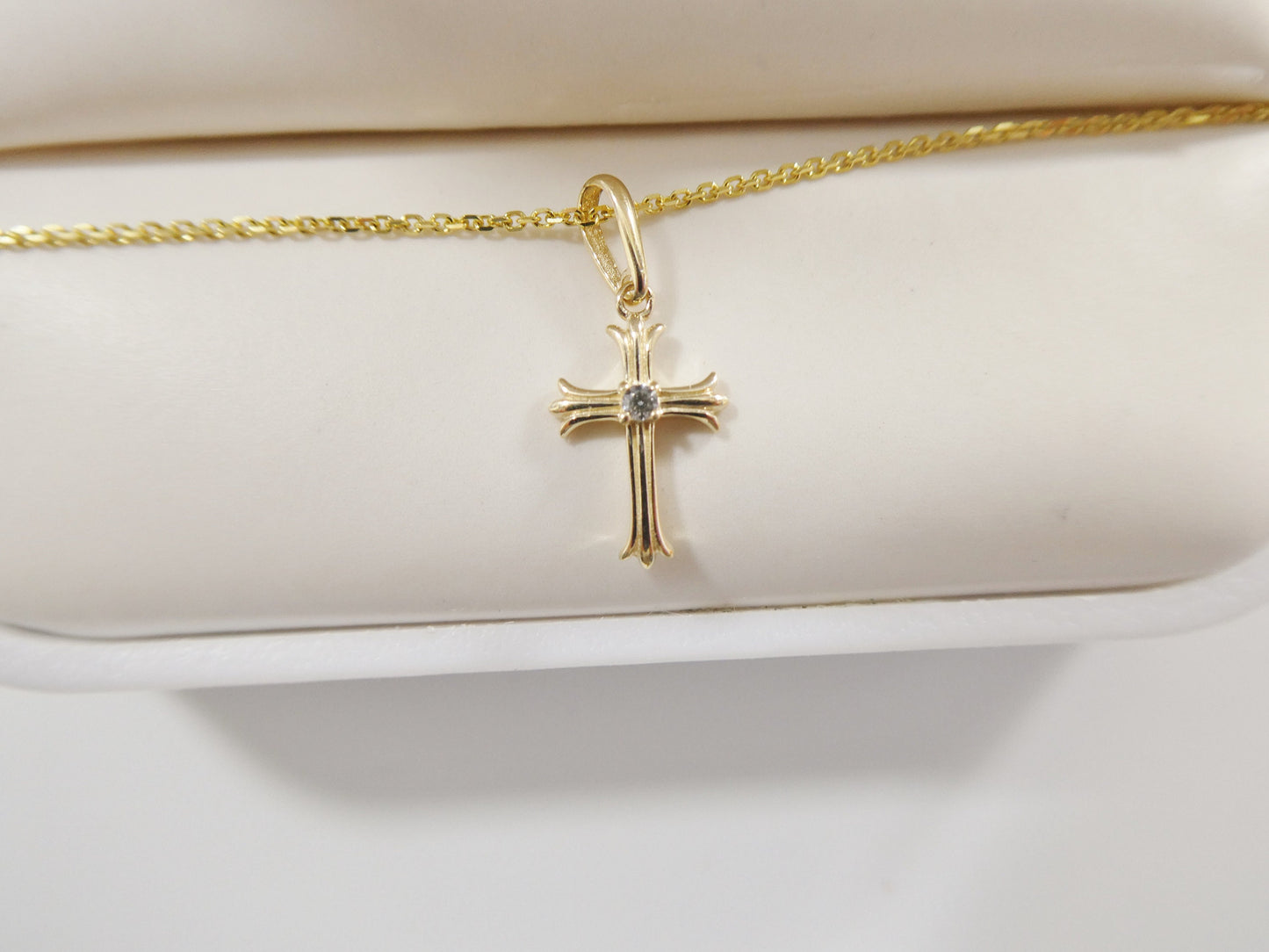 14k real solid yellow gold cross pendent and cable necklace