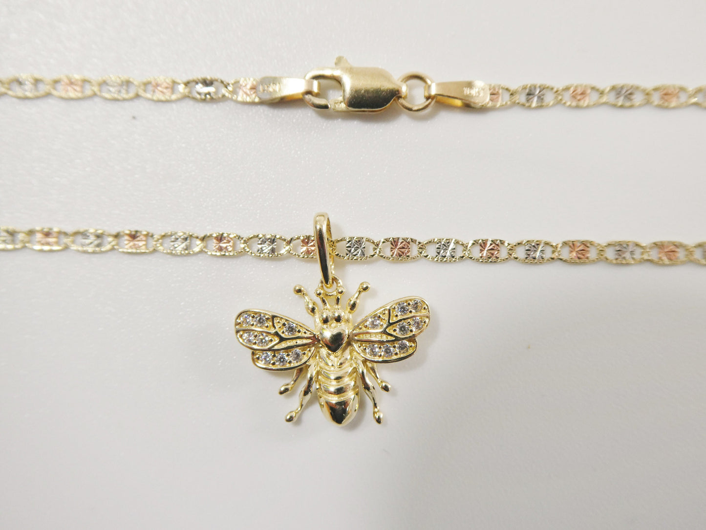 10k real solid yellow gold small honey bee pendent and 16 inch Valentino necklace