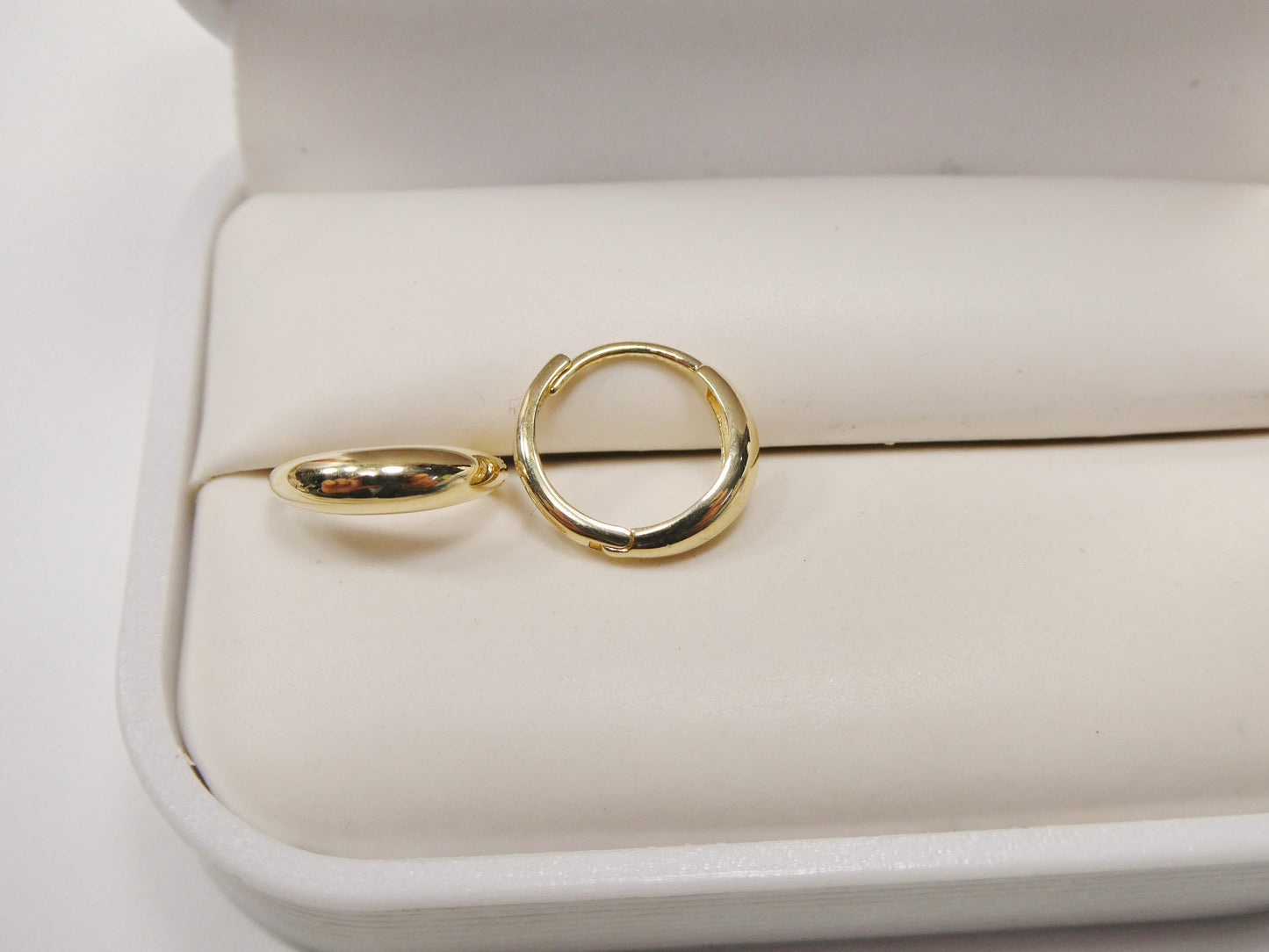 real 10k solid yellow gold designer polish hoop huggie earrings