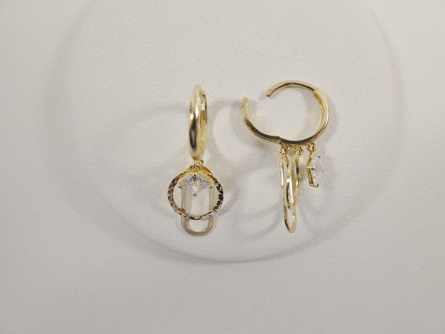 10K real solid yellow gold paper clip style huggie fancy ladies earrings