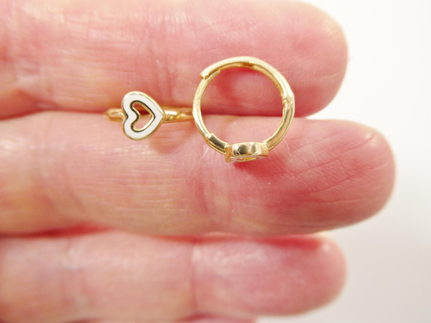 real 10k solid yellow gold enamel heart hoop huggie earring
